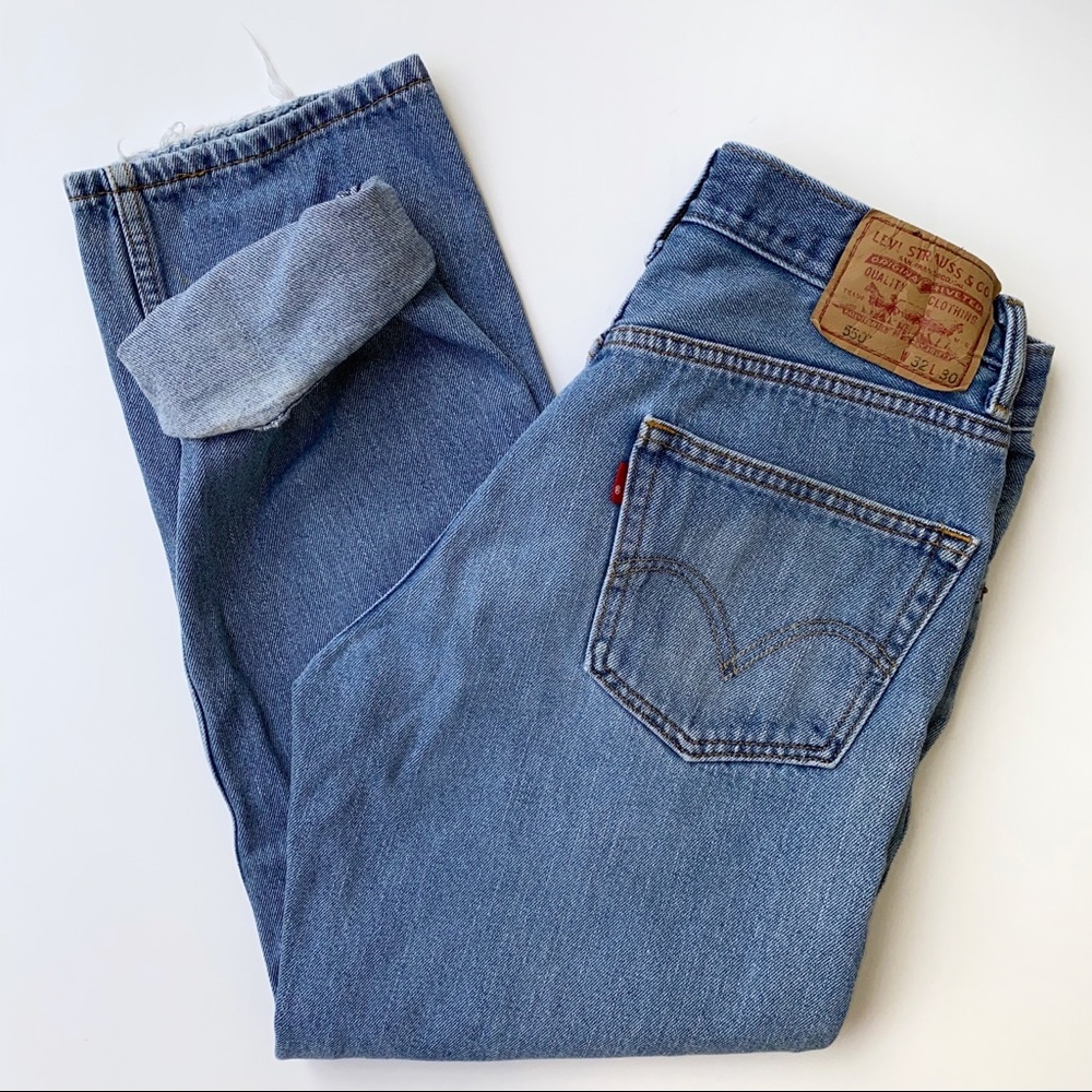 SOLD / VTG LEVI’S • 550 high waisted jeans